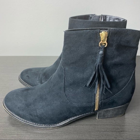 DIBA Side Zipper Tassel Black Bootie Boot - Picture 4 of 12